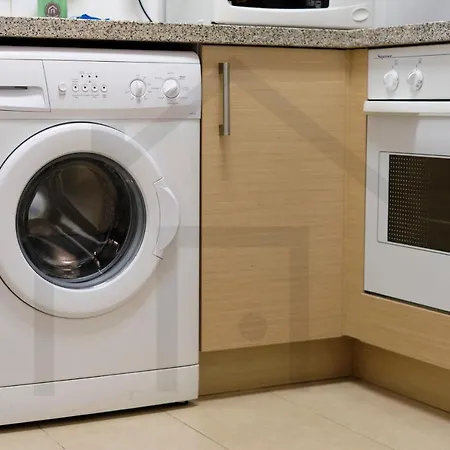 Lägenhet Precioso Apartamento En Primera Linea De Playa, Cerca Del Centro De La Ciudad *