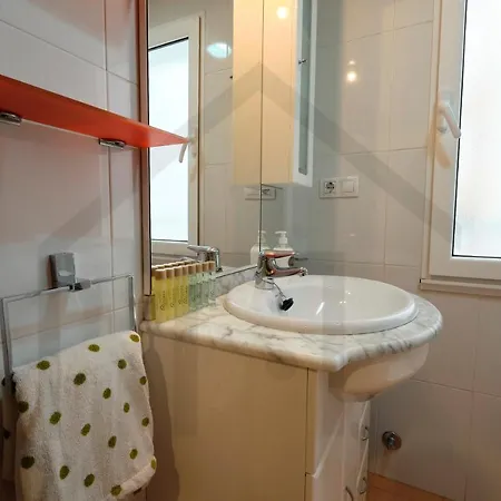 Lägenhet Precioso Apartamento En Primera Linea De Playa, Cerca Del Centro De La Ciudad Gijón