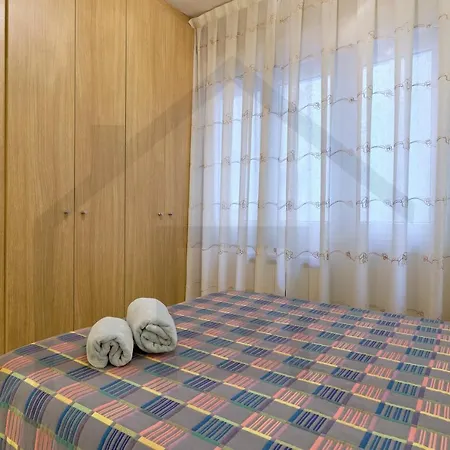 Precioso Apartamento En Primera Linea De Playa, Cerca Del Centro De La Ciudad Lägenhet *