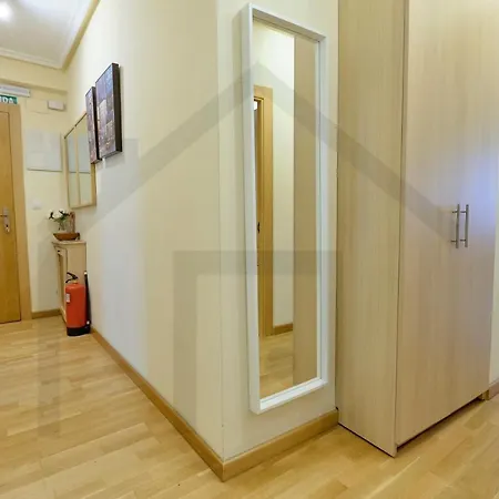 Precioso Apartamento En Primera Linea De Playa, Cerca Del Centro De La Ciudad Gijon